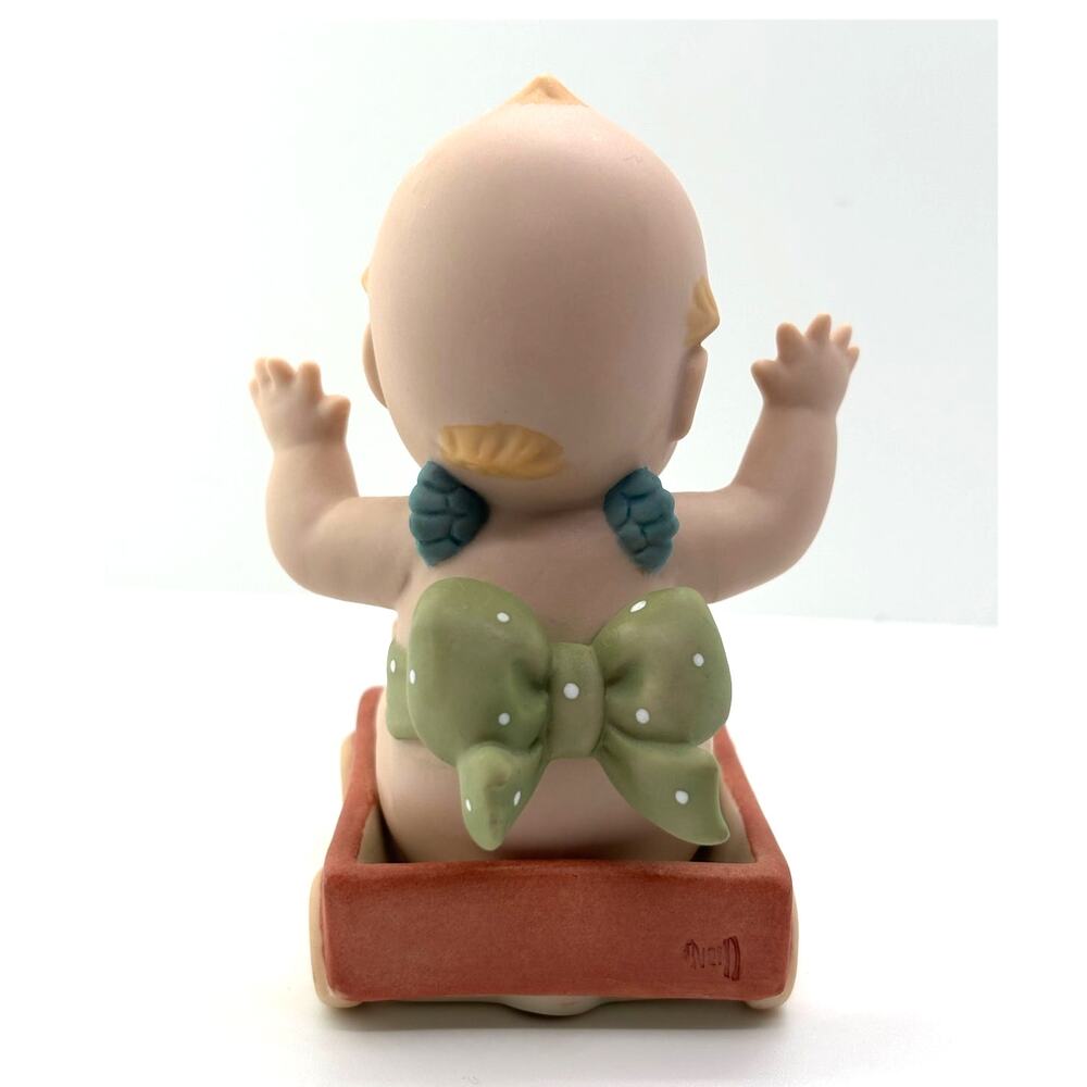 Vintage 1990's Enesco, Rose O'Neill Porcelain Kewpie Doll, in Christmas Wagon - Picture 3 of 6